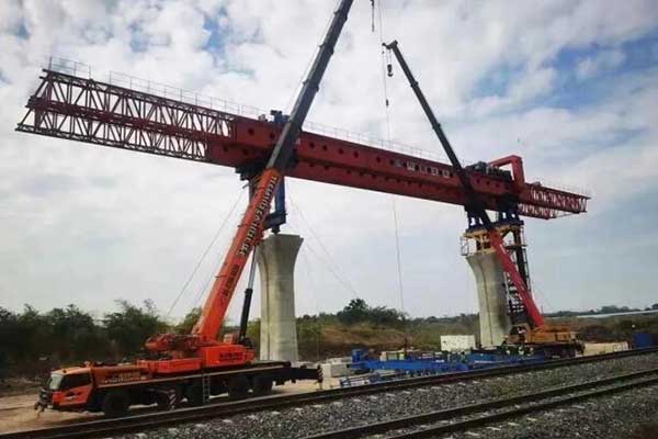 泰國(guó)曼谷800噸節(jié)段拼架橋機(jī)安裝完畢